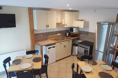 Image de Spacious Country House with Enclosed Garden and Terrace near Lake and Forest