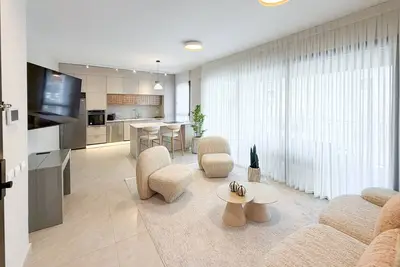 Image de Mamad Brand New with Terrace next to Park by FeelHome