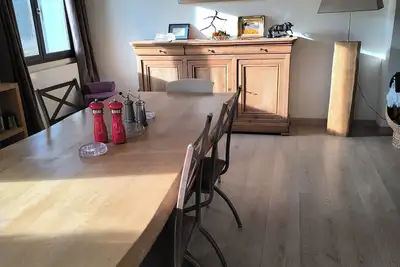 Image de Appartement Rdj 120m2, jardin, terrasse coin repas. Parking, animaux acceptés