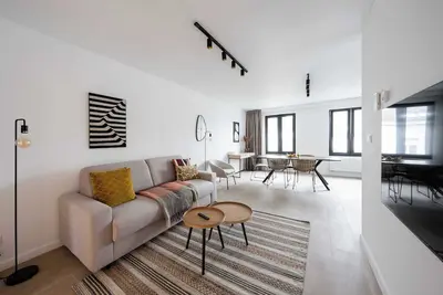Image de Inviting 5-Person Duplex in Vibrant Antwerp