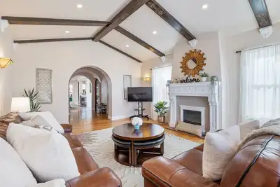 Image de Mediterranean Charm Nr Beach/Shopping/Ez Parking