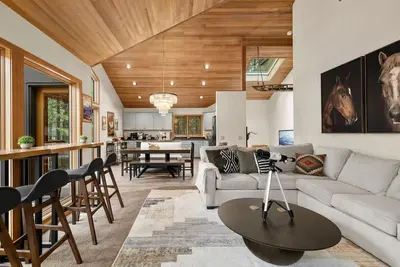 Image de New/Black Butte Ranch/Sauna/Hot Tub/Kids Playroom