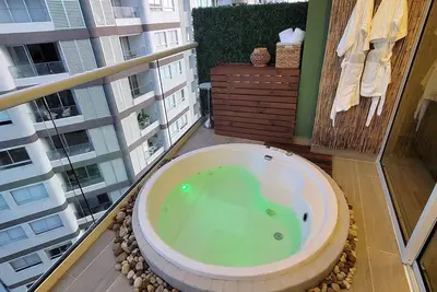 Image de Personal Jacuzzi•Beach •Pool•Personal Concierge