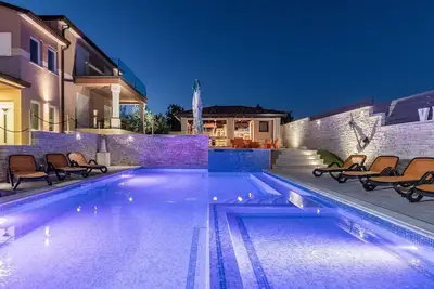 Image de Villa Istrakamen (73847-K1) - Pula