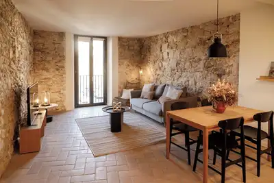 One-Bedroom Fully Equipped and Spacious Apartment.