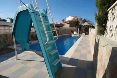 Image de in Dénia mit Privatem Whirlpool by Interhome
