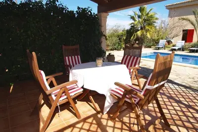 Image de Finca mit Garten, Grill und Terrasse by Interhome
