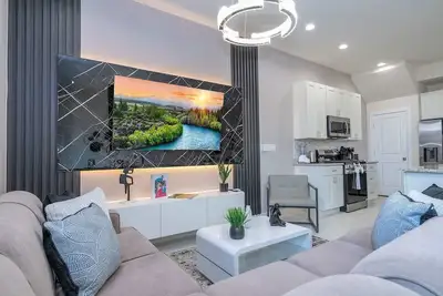 Image de 3br Townhome w/ Themed Room - Summerville