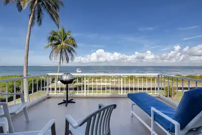 Image de Lighthouse Point 228- Stunning Beachside Residence