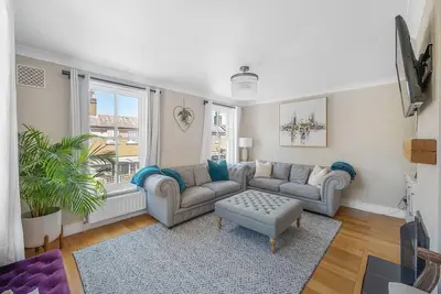 Image de Beautiful House • Central Richmond • free parking & garden