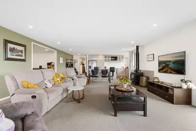 Image de Spacious Mountain & Lake Retreat