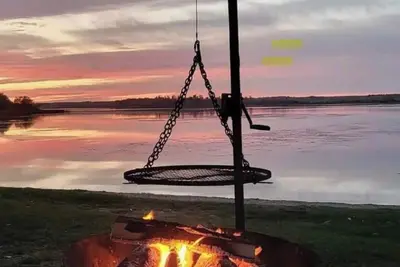 Image de Cozy Lake front family cabin