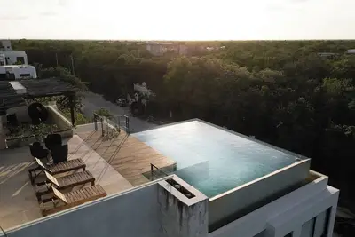 Image de Private 17 Br House, 34 Pax, Rooftop + Pool