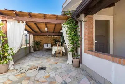 Image de Ferry Old House