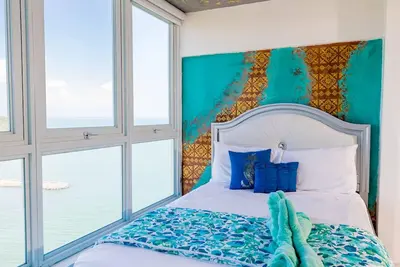 Ocean view condo with pool & fits 3