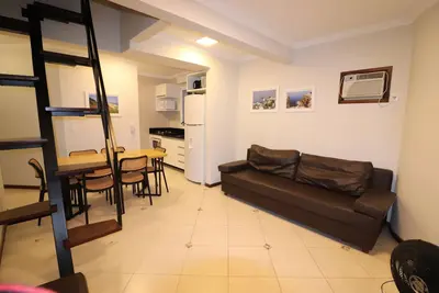 Image de Penthouse in the center of Bombinhas with a large terrace and excellent location.