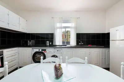 Villa Jardim by Galmi