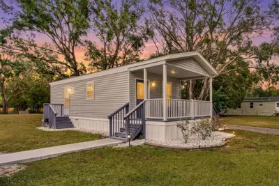 Image de Moonlit Tiny Escape  • Hot Tub, Hammock & Fire Pit
