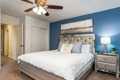 Image de Exquisite 2-Bedroom w/ Ac, Parking and Pet Friendly in peaceful Arcadia