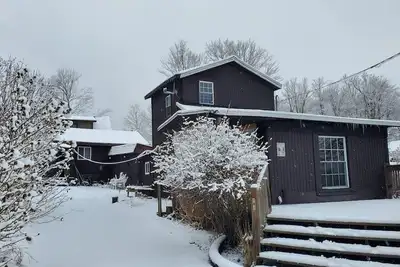 Image de Newton Lake-Traditionelle-Cottage-Salle de bain privée-Vue sur Lac