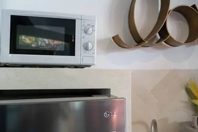 Image de Tropical Loft with Private Pool & Rooftop / Eat St