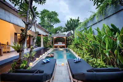 Image de 100m to Seminyak Beach / Personal Full-Time Butler