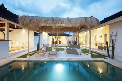 Image de *Full-Time Private Butler* Villa on Eat Street