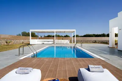 Image de Sardines Villa No. 1 – Luxury Coastal Retreat.