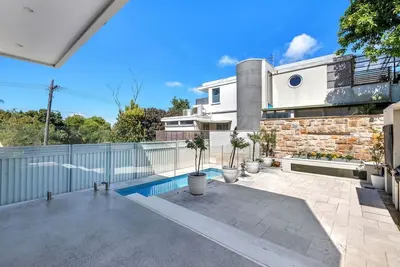 Image de Elegant Bronte Entertainer with Pool, Theatre & Steam Room