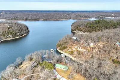 Image de Blueberry Bliss Family Retreat on Beaver Lake near Hickory Creek