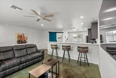 Panoramic Balcony Views | Pet-Friendly Casita