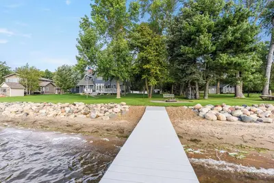 Image de Large Family Lake Home! Ice Fishing, Game Room & Firepit near Nisswa & Brainerd