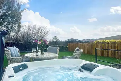 Image de 2 chambres à coucher à Keswick