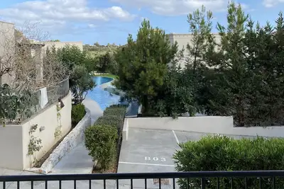 Image de Wonderful apartment by the sea with a sandy beach.