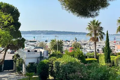 Image de Seafront Villa Palm Beach Cannes 5 Bedrooms & Rooftop Terrace. Up to 12 Guests