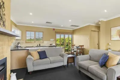 Image de Tuscan charm meets Hunter Valley tranquility.