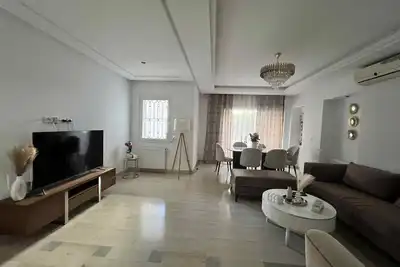 Image de Appartement haut standing 170 m² La Marsa – 3 chambres, terrasse & parking privé