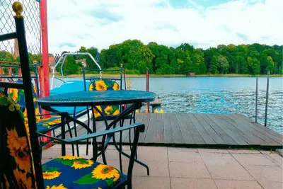 Image de Comfortable vacation apartment on Lake Malchow with terrace and lake view