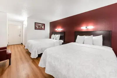 Image de Relax and Unwind in Budget-Friendly Room Near Polaris Fashion Place + Parks