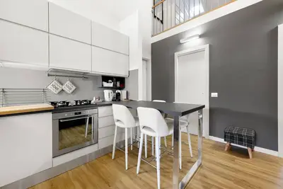Image de Appartement moderne avec terrasse et mezzanine