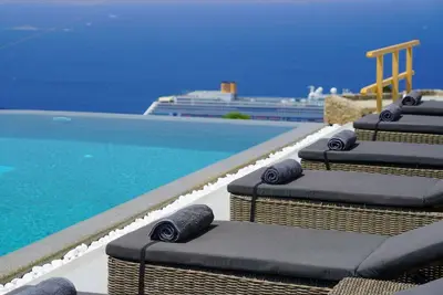 Image de Aether Mykonos 5br Villa with Port & Town Views