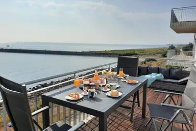 Image de High seas - sea view, infrared cabin, private parking, washing machine, fireplac