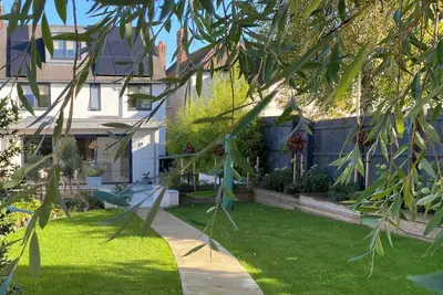 Image de Modern, stylish home in Newmarket.