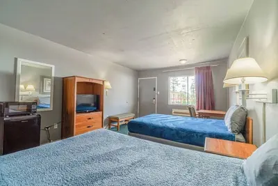 Image de Pet-Friendly Stay Near Lake Livingston Adventures w/ 2 Full Beds