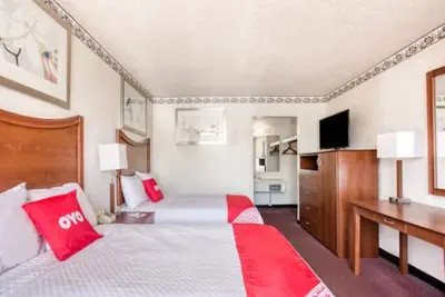 Image de Two Pet-Friendly Rooms w/ Tea/Coffee Maker & Parking at Templeton