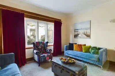 Image de Haslemere is a pretty cottage in Beer, Devon