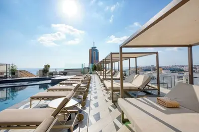 Image de Elegant City Living with Terrace, Mercury Suites!