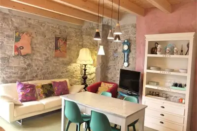 Image de GAUDì charming apartment with lake view