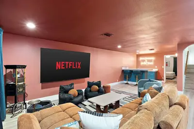 Image de Az Game House | Sport Court - Free Pool Heating