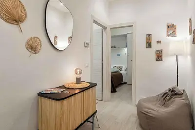 Image de Discover the charm of the Cinque Terre by staying in our welcoming L'Antica Piazzetta, located in the heart of Monterosso al Mare, one of the most enchanting villages in the Cinque Terre. The house is ideal for families or small groups and features two